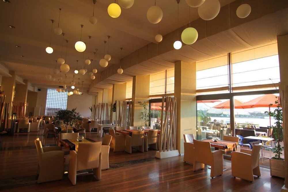 Hotel On Plonge Junior 27/48