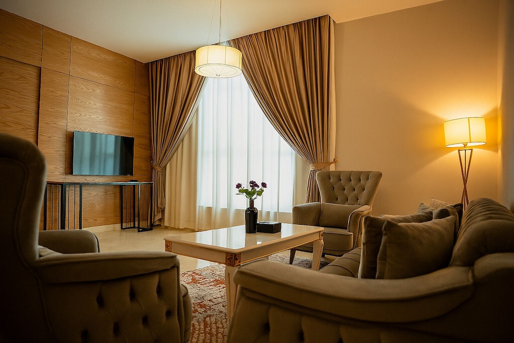 La Zona Continental Hotel 47/65