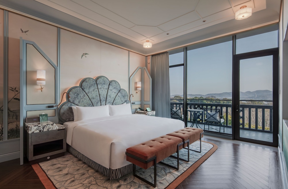 Shangri La Hangzhou 10/50