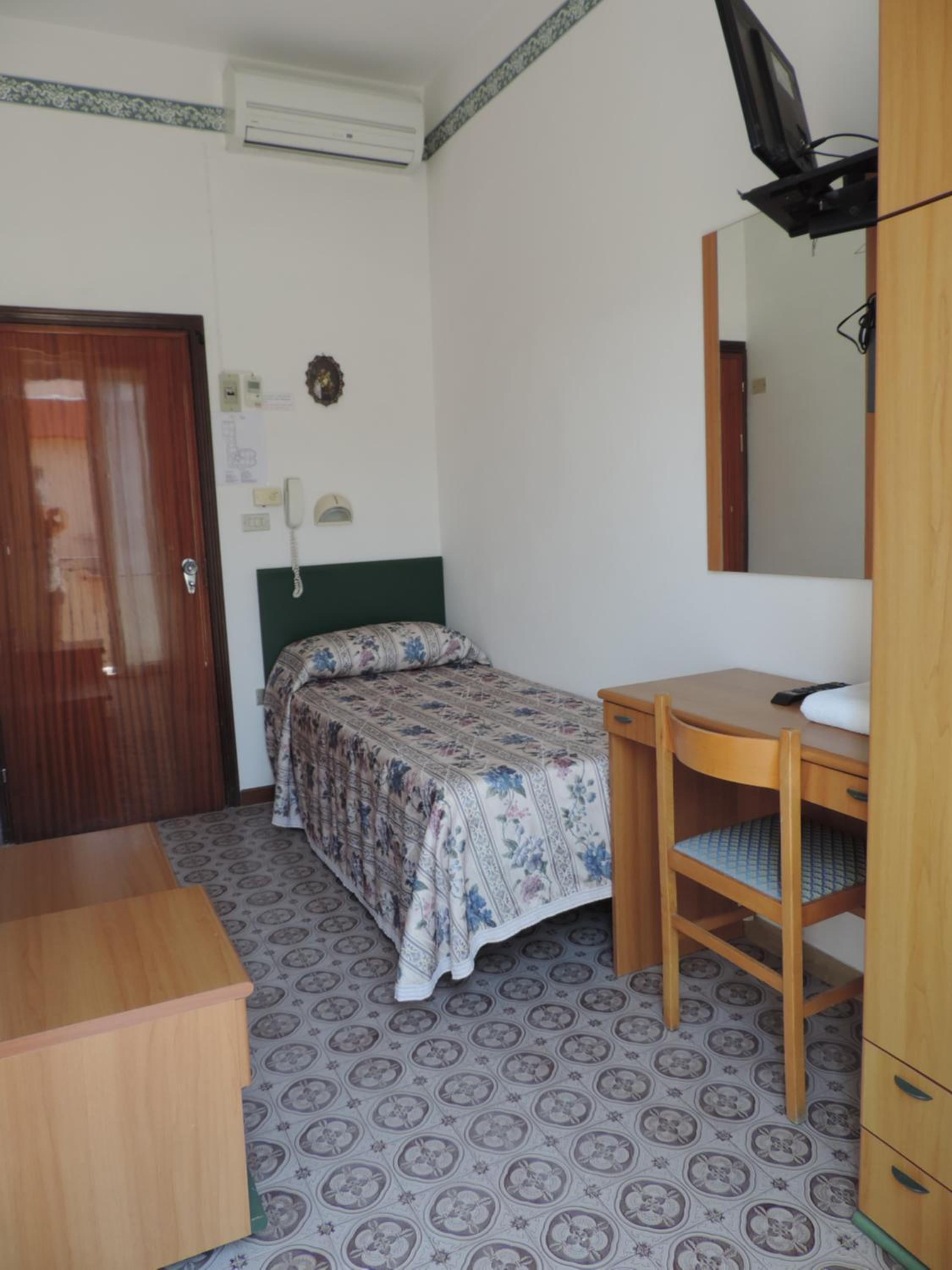 Hotel Liliana 11/32