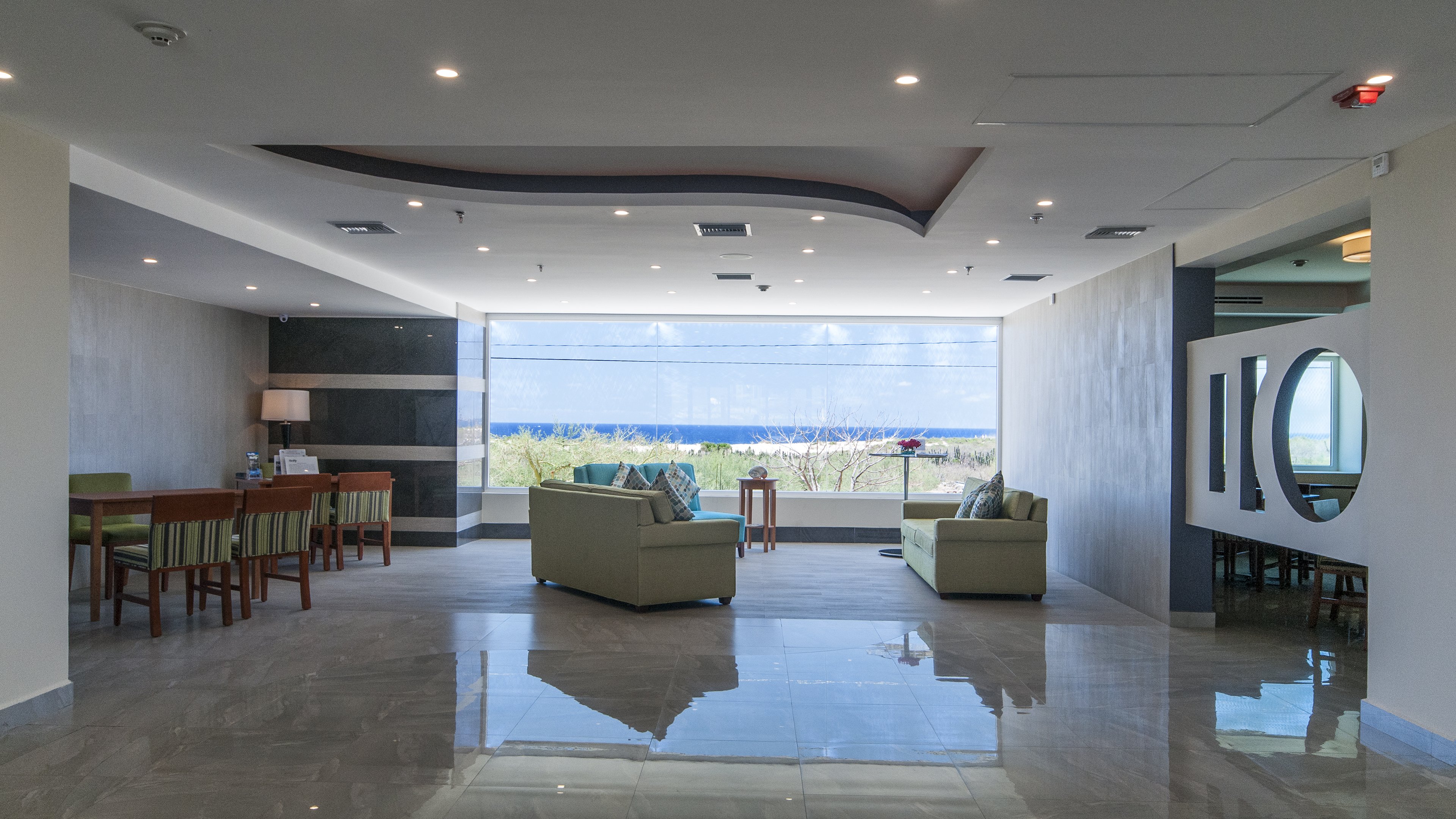 Holiday Inn Express Cabo San Lucas 51/71