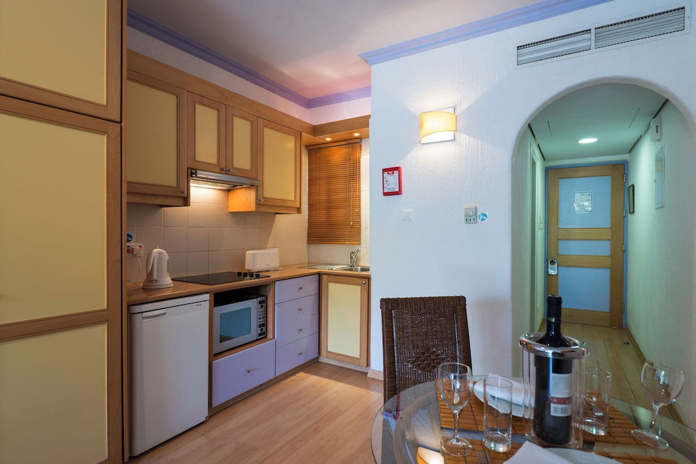 Paphos Gardens Apartments 18/91