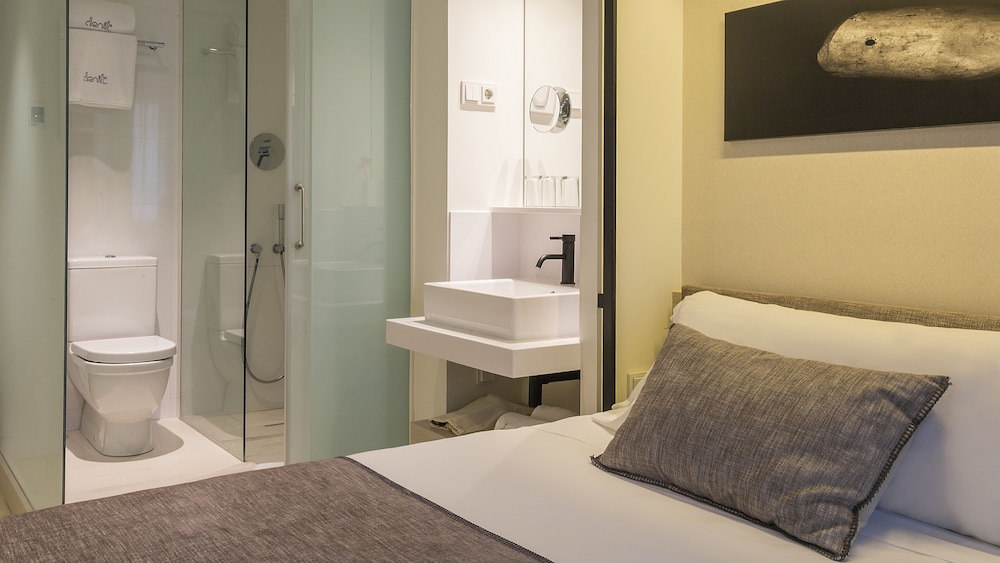 Hotel Denit Barcelona 48/48
