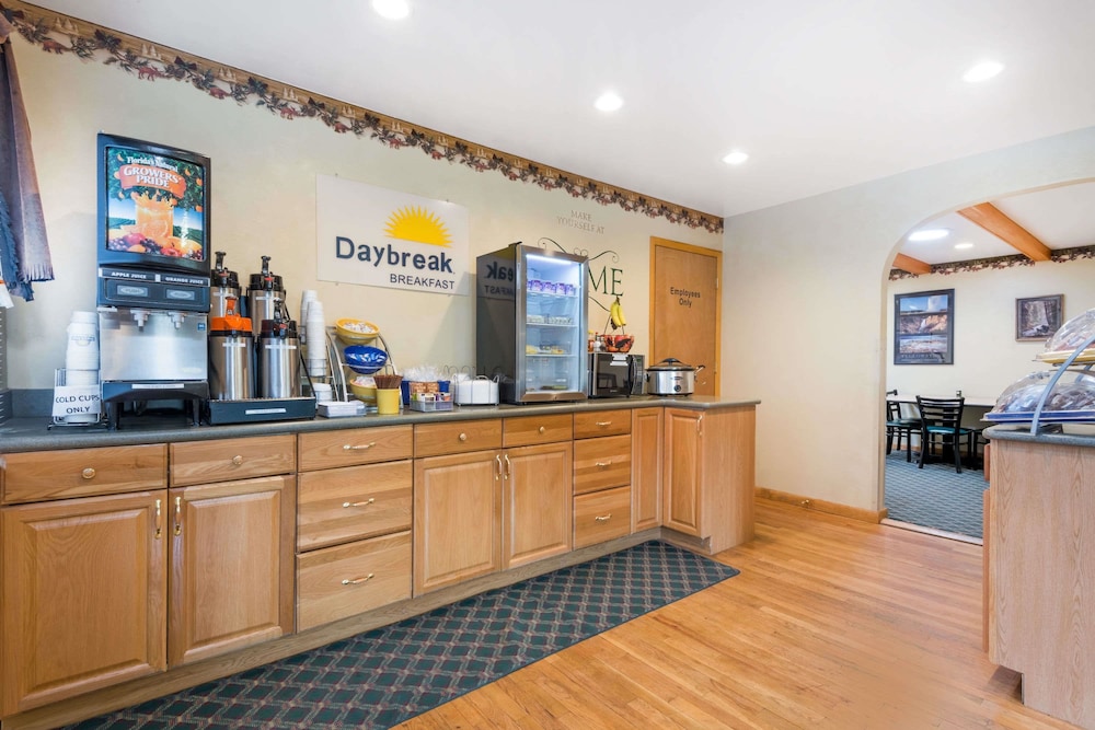 Days Inn by Wyndham Worland 4/16