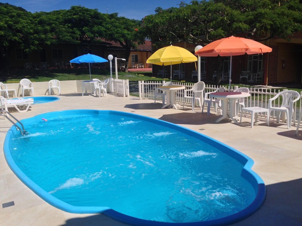 Hotel Balneario Itapocoroi 60/63