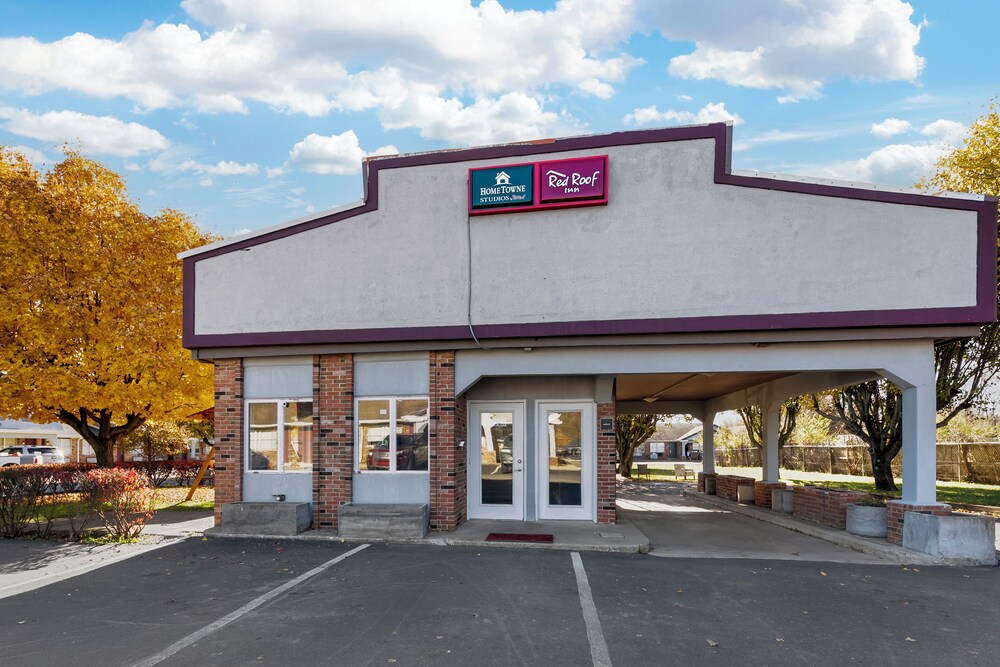 HomeTowne Studios Georgetown - Lexington North 2/49