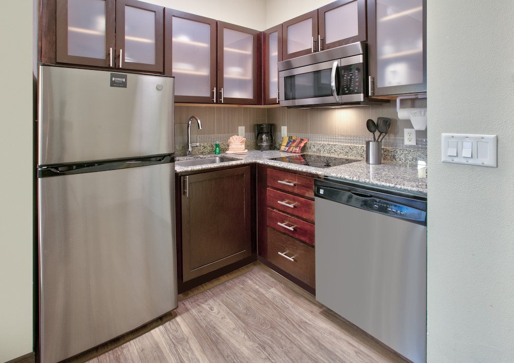 Staybridge Suites Plano - Richardson Area 11/70