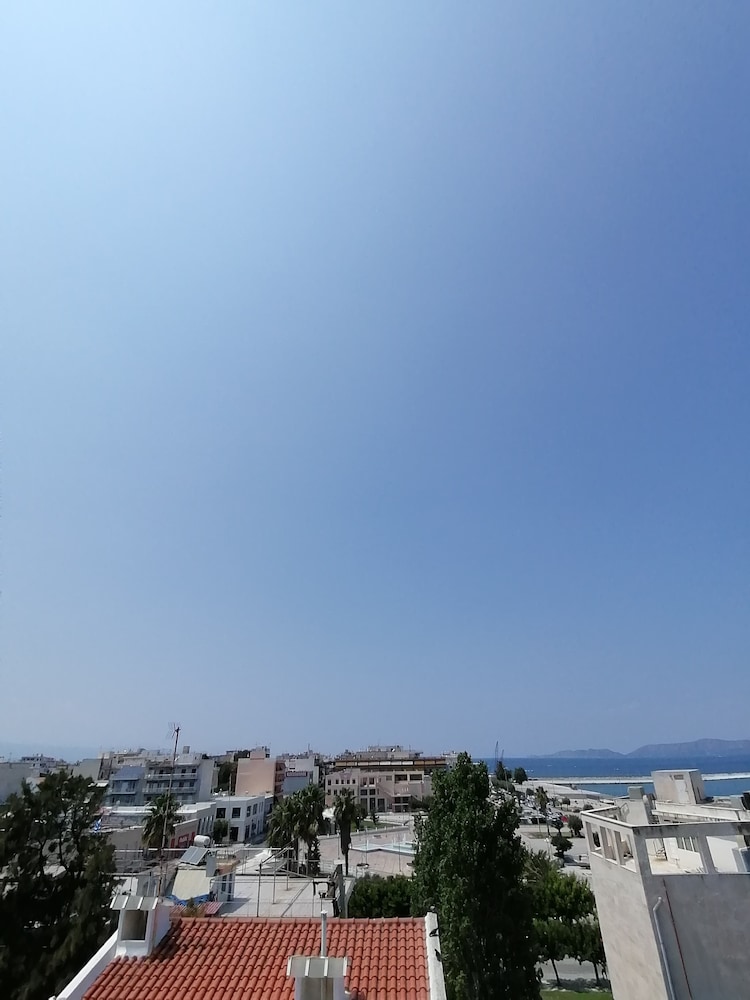 Korinthos Hotel 34/35