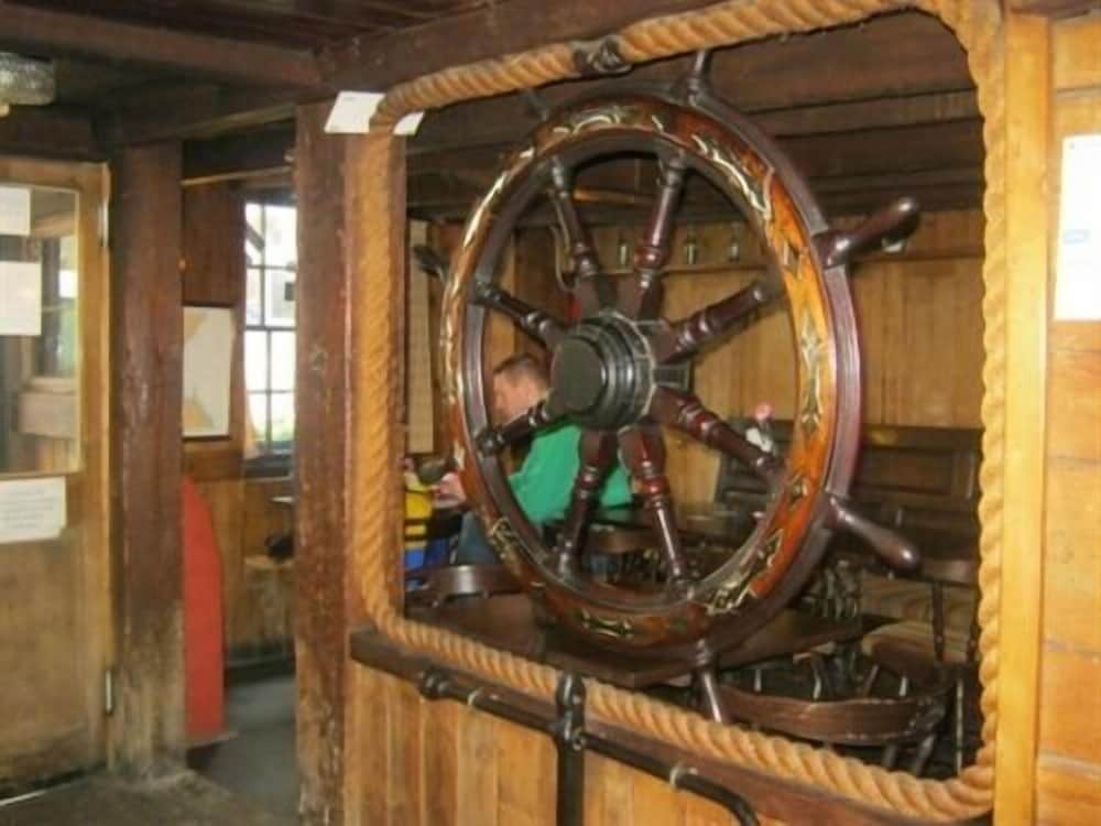 The Ship Inn 30/51