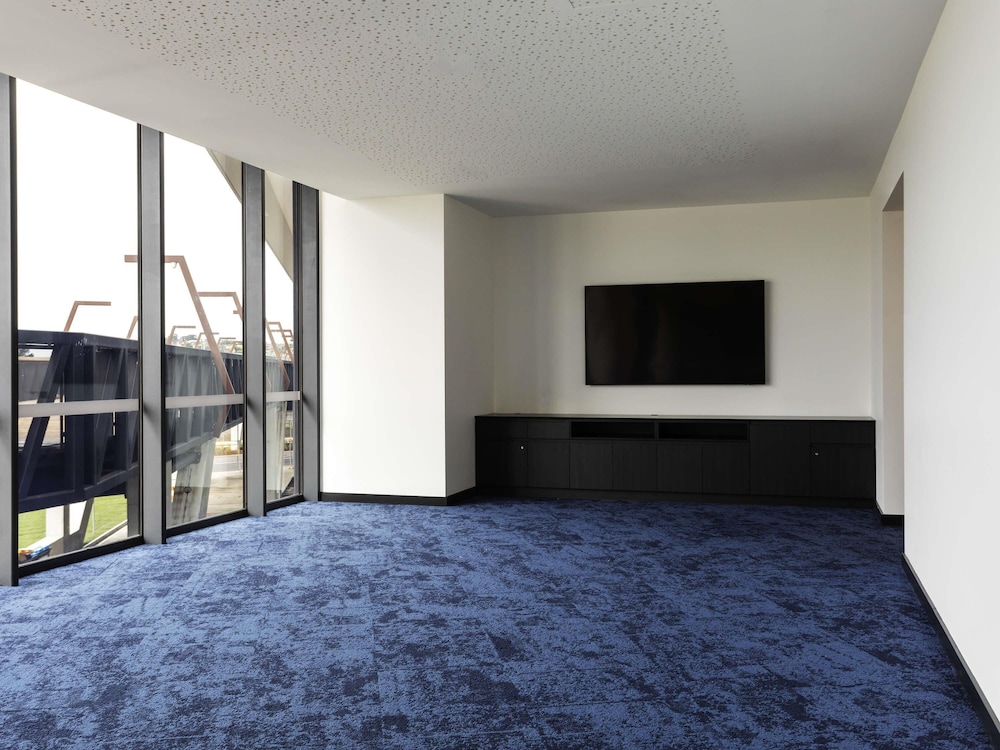 Novotel Devonport 42/50