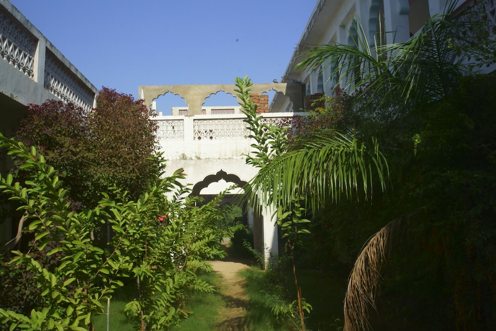 Hotel Radhika Palace Pushkar 30/41