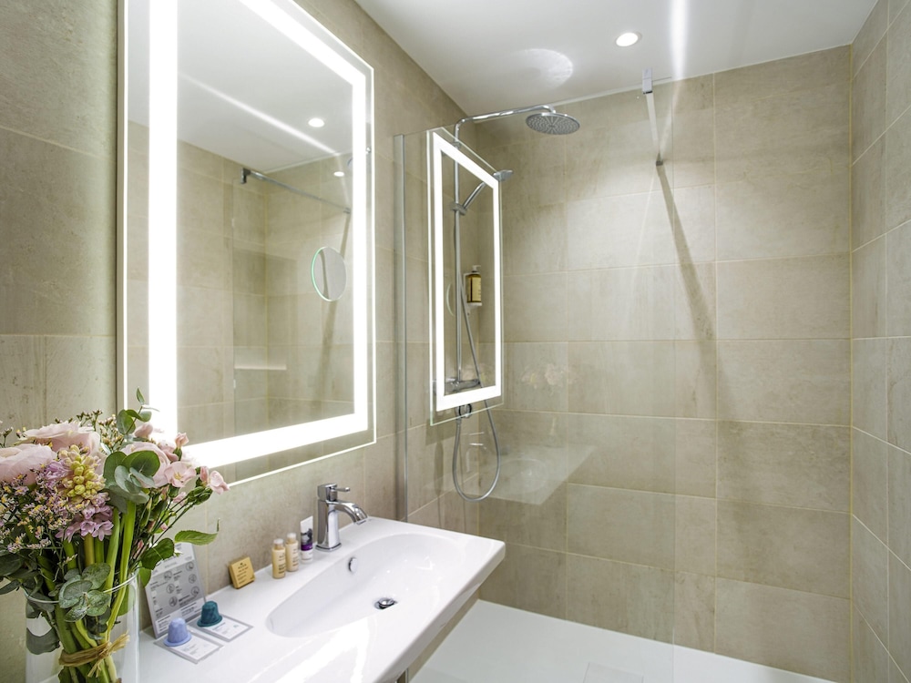 Mercure Rennes Place Bretagne 66/68