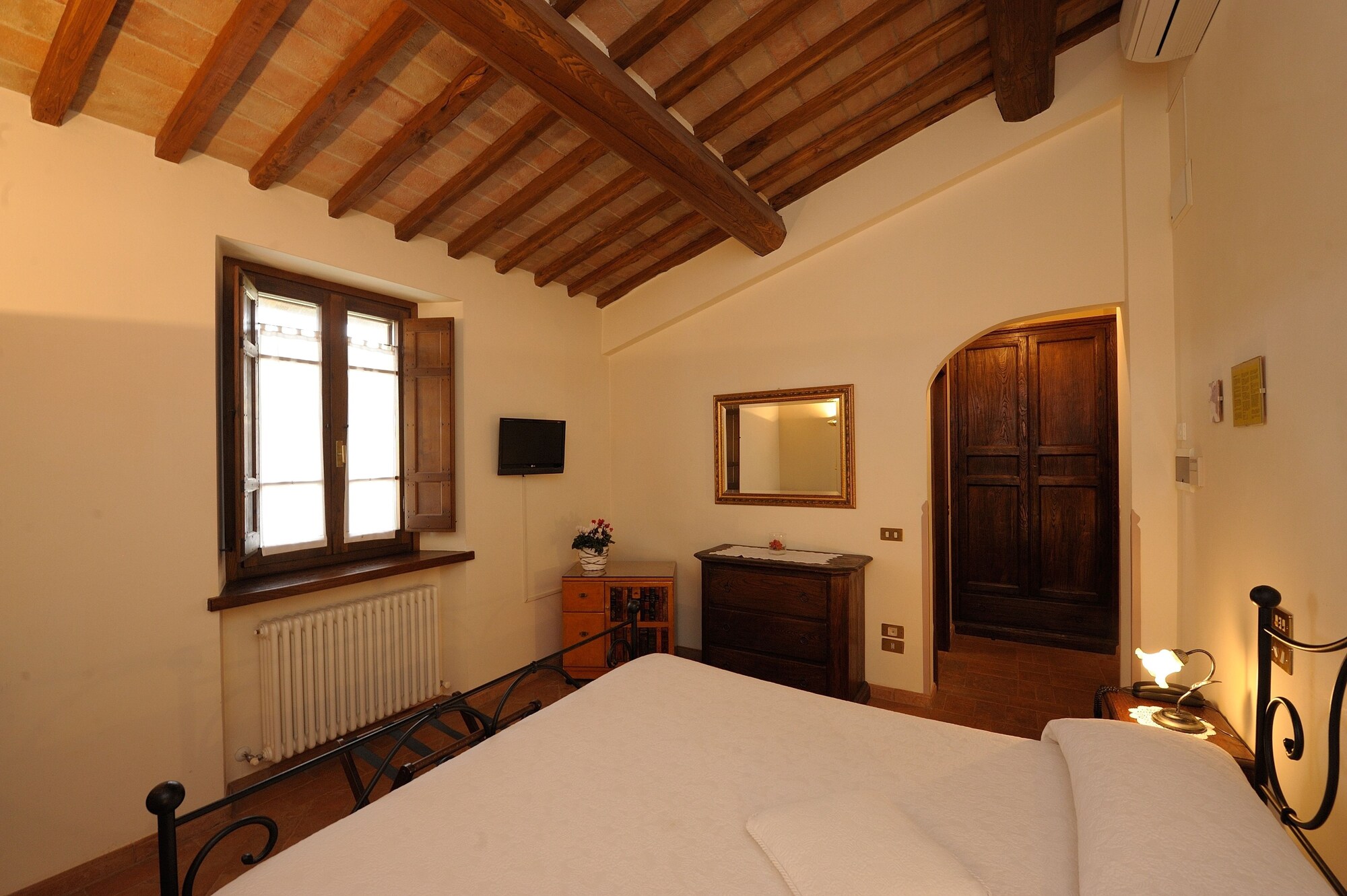CLASSIC, DOUBLE BED