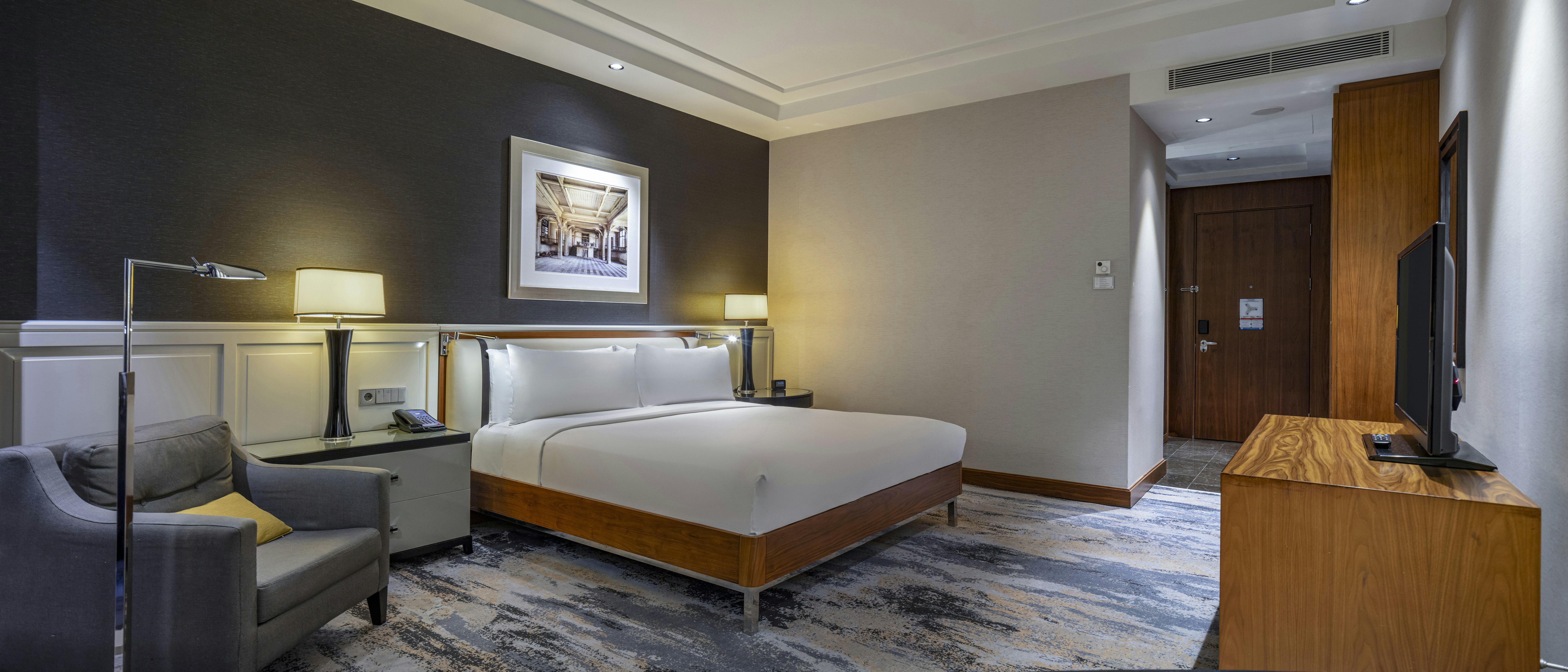 DELUXE, KING BED, SEA VIEW