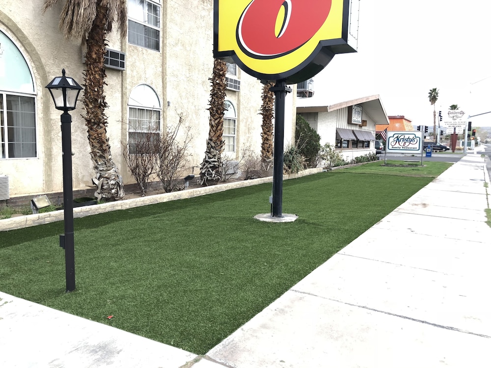 Super 8 By Wyndham Ridgecrest 29/44