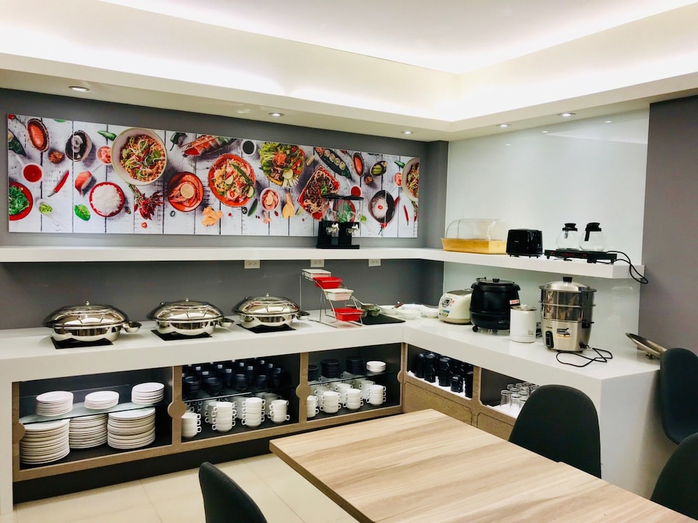Hub Hotel Tucheng 46/59