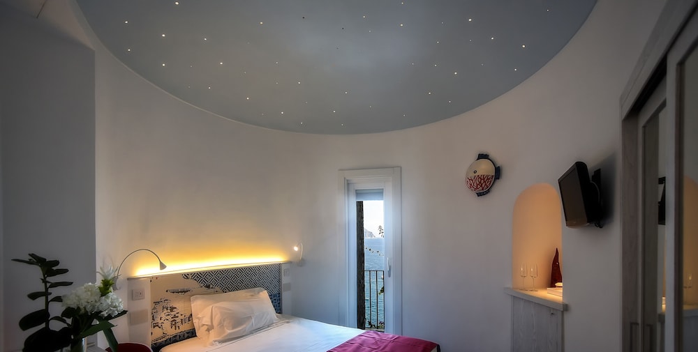 Miramalfi Hotel 35/85