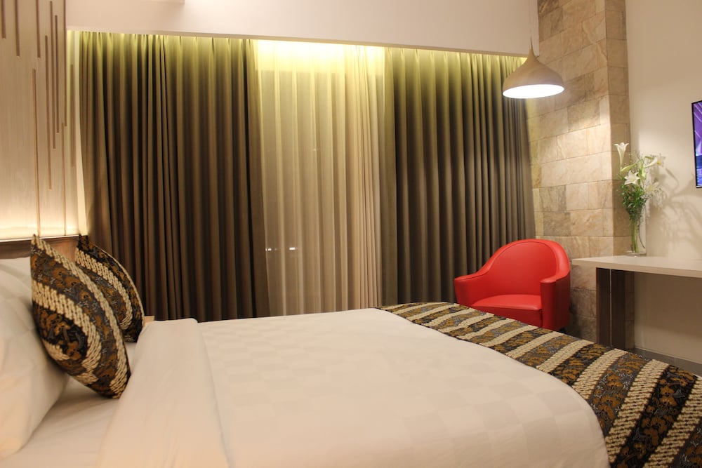 Grand Laguna Hotel And Villa 12/34