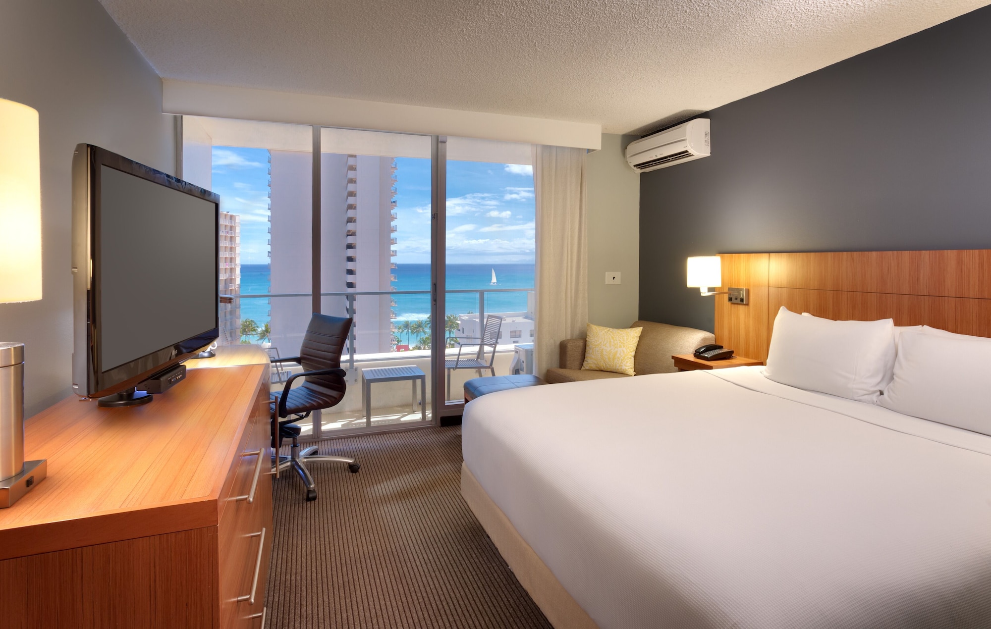 ROOM, 2 QUEEN BEDS, OCEAN VIEW, SOFA