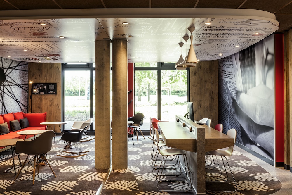 Ibis Saint-Quentin-En-Yvelines Velodrome 48/75