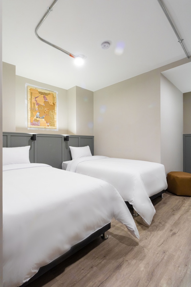 Bon 17 Hotel 6/27
