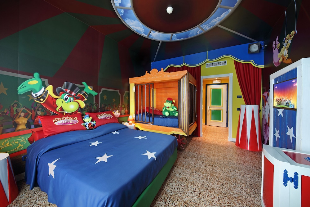 Gardaland Hotel Resort 55/65