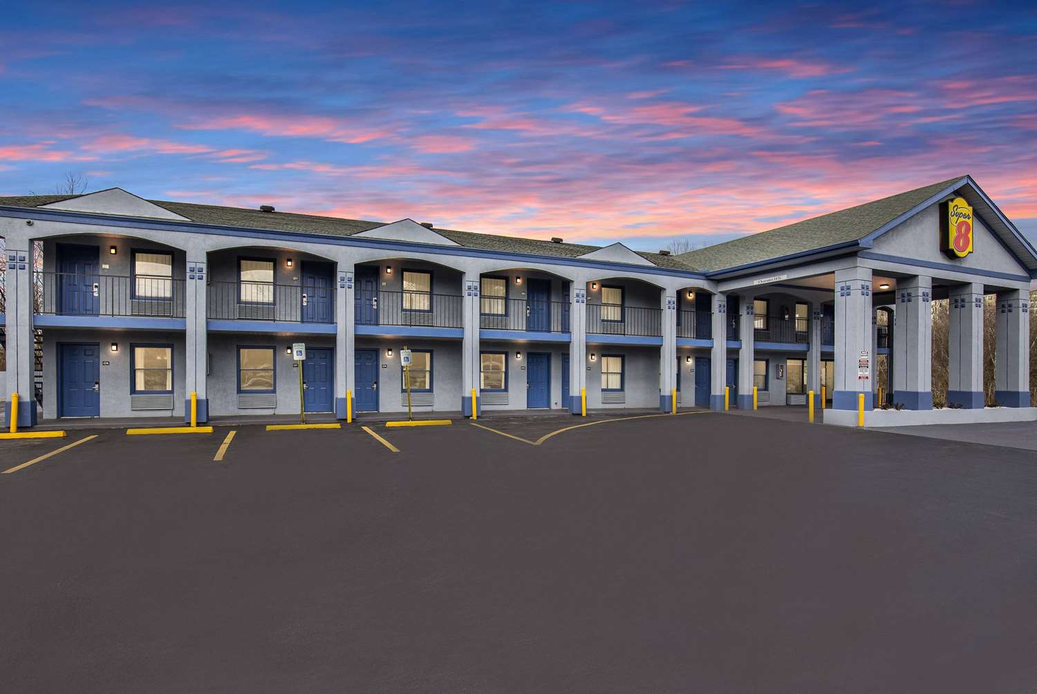 Super 8 by Wyndham Nashville West 3/41