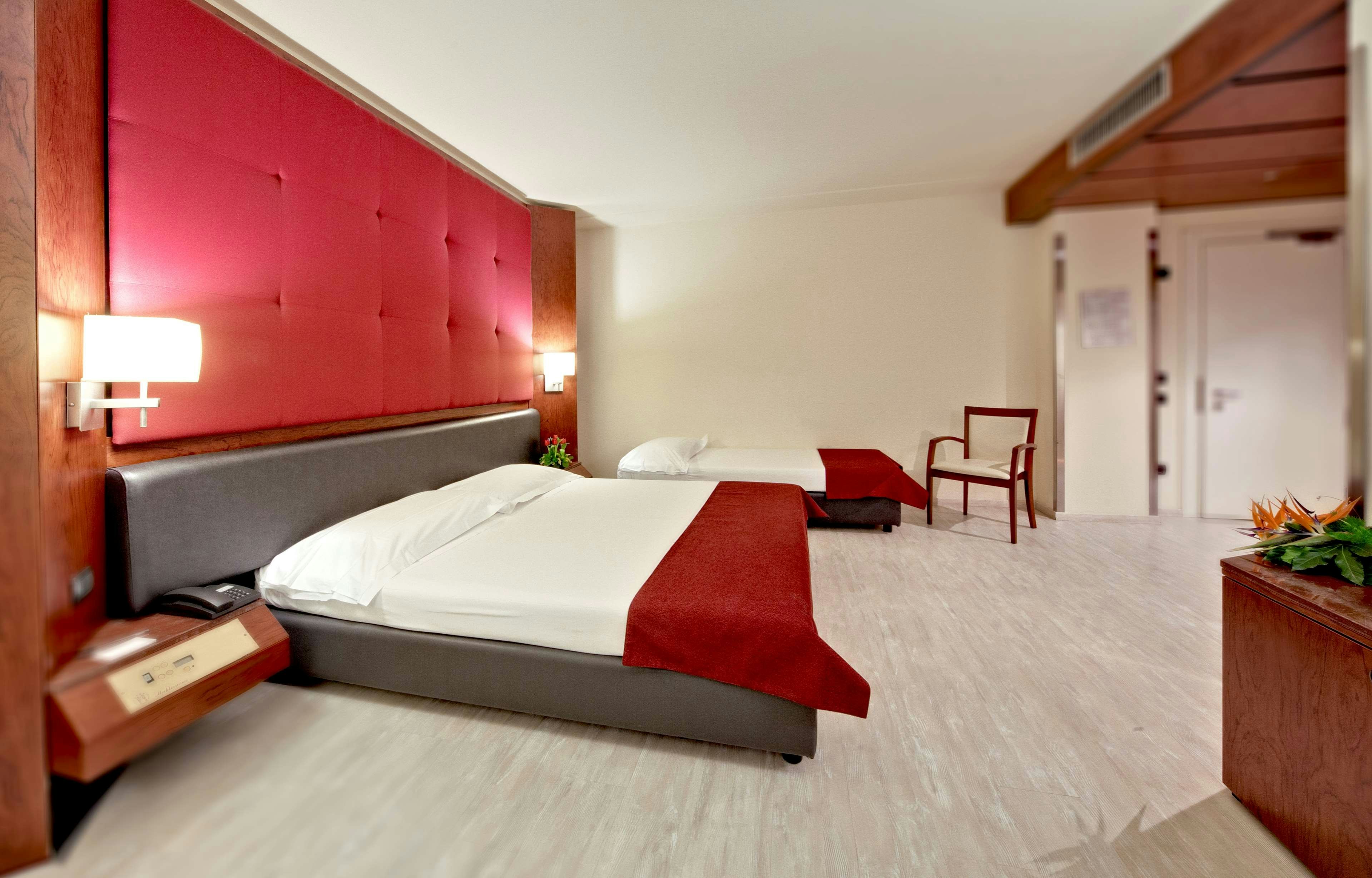 Mediterraneo Palace Hotel 10/27