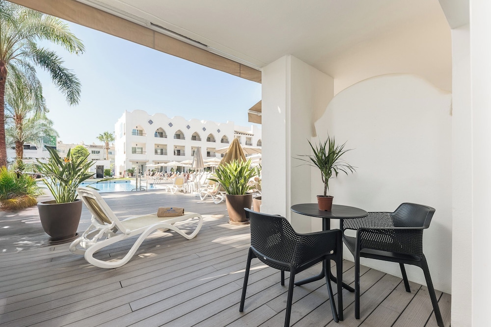 Hotel Mac Puerto Marina 37/49