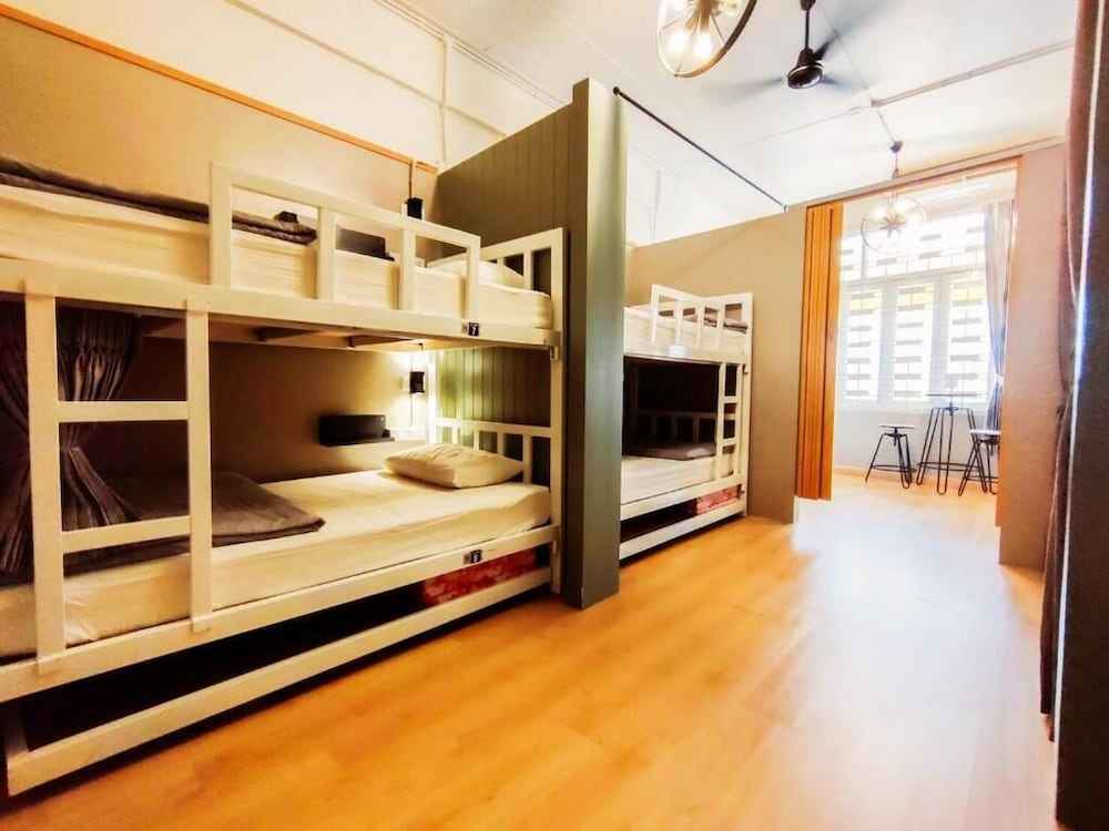 Hub Hatyai Hostel 7/27