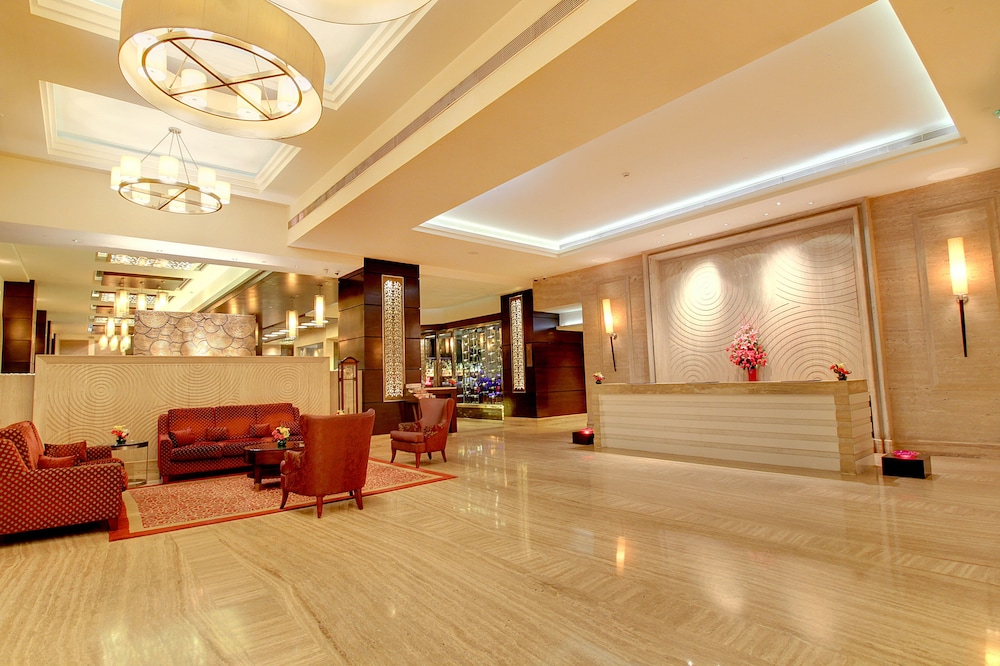The Pllazio Hotel 35/50