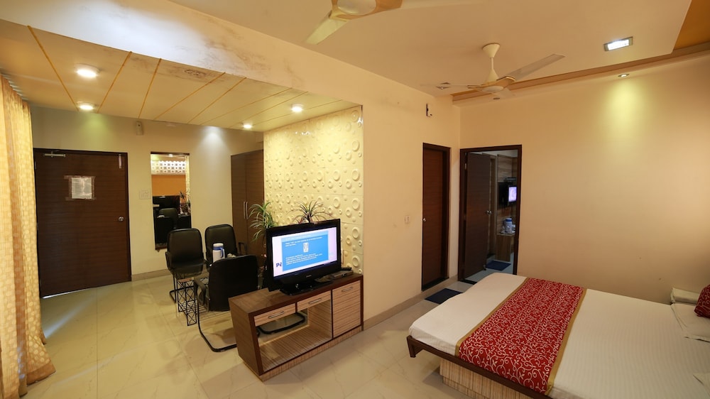 HOTEL VISHRAM 26/45