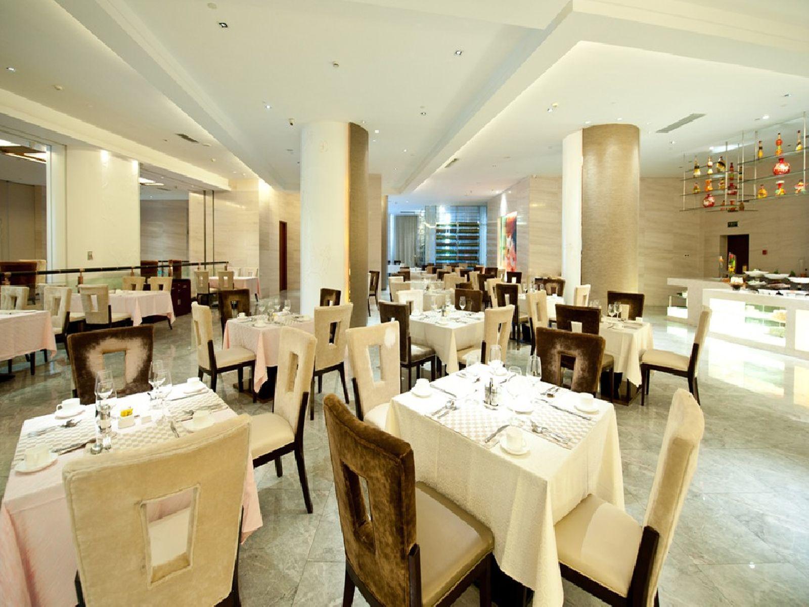 Zijingang International Hotel 40/56