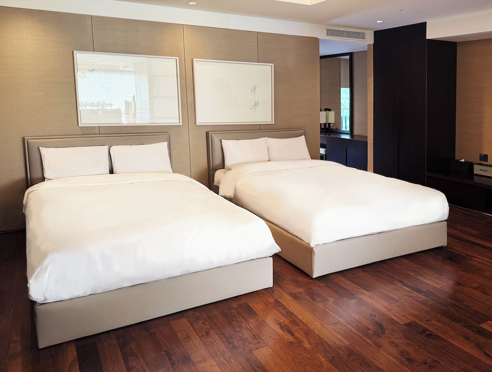 The Suites Hotel Namwon 20/75