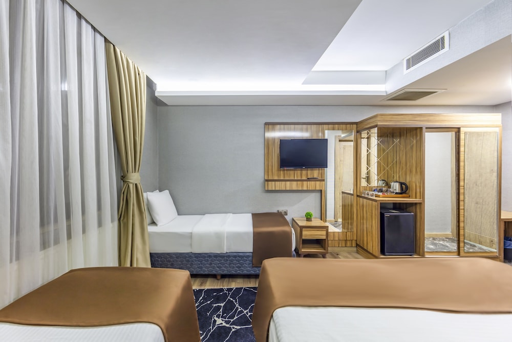 Dem Istanbul Airport Hotel 46/52