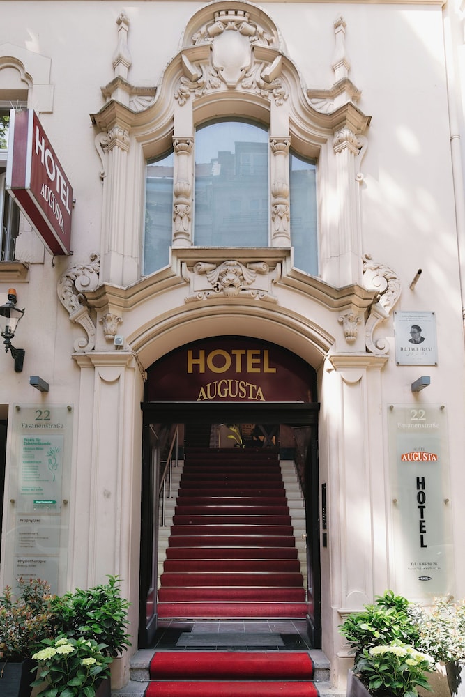 HOTEL AUGUSTA 7/50