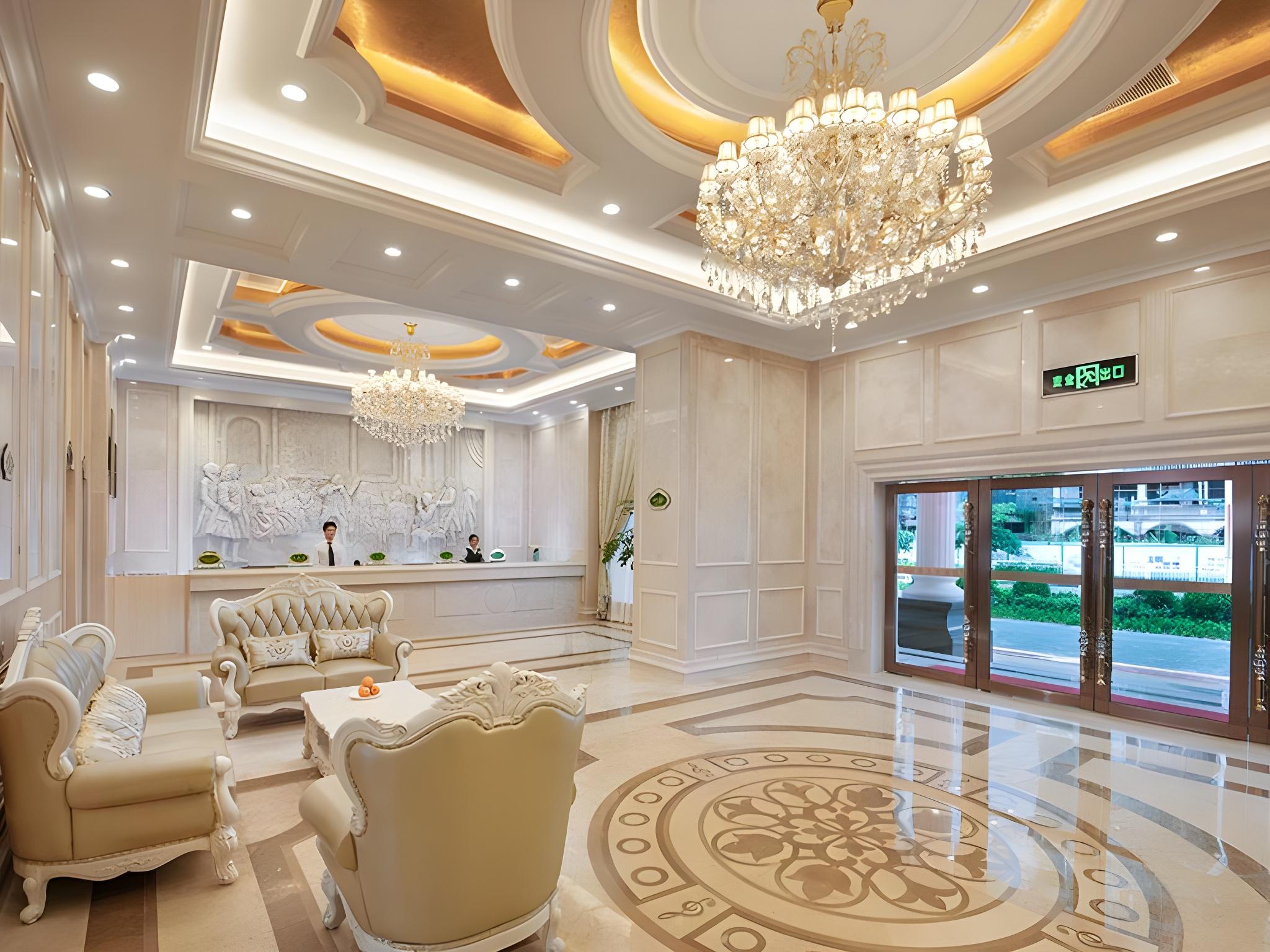 Vienna Hotel (Shenzhen Gongmingfa North Road) 14/34