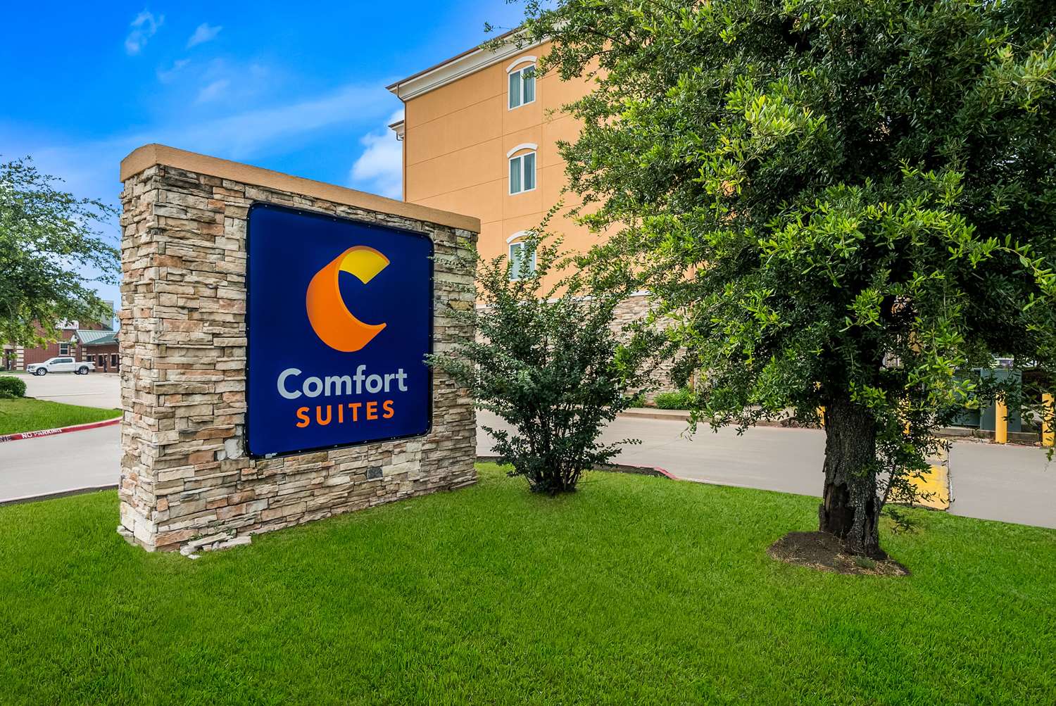 Comfort Suites Plano - Dallas North 24/24