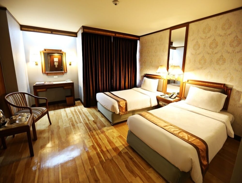 PREMIER, TWIN BEDS