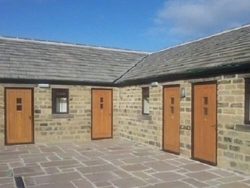 Chevin End Guest House 1/50