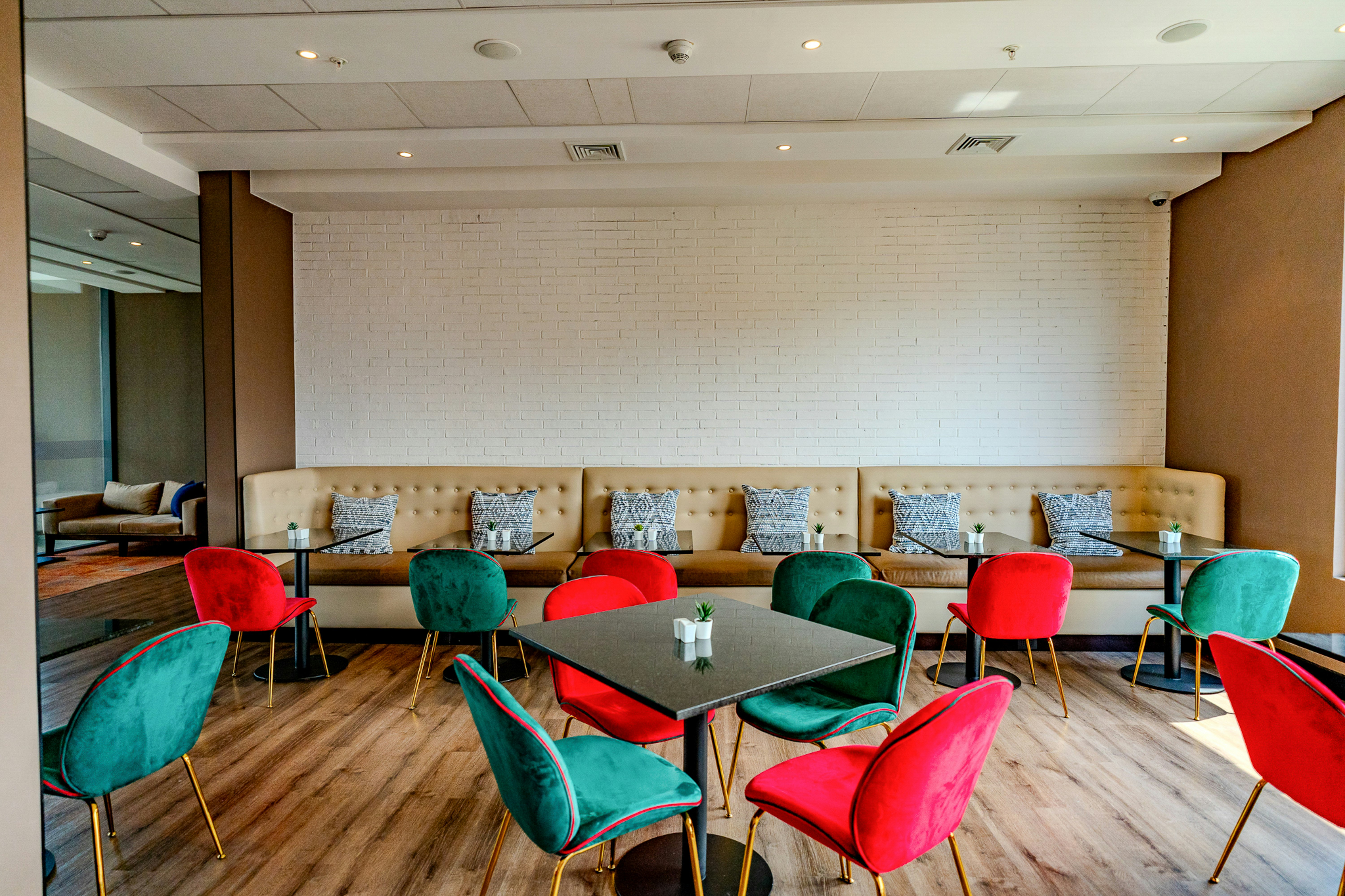 Hampton by Hilton Santiago Las Condes 50/66