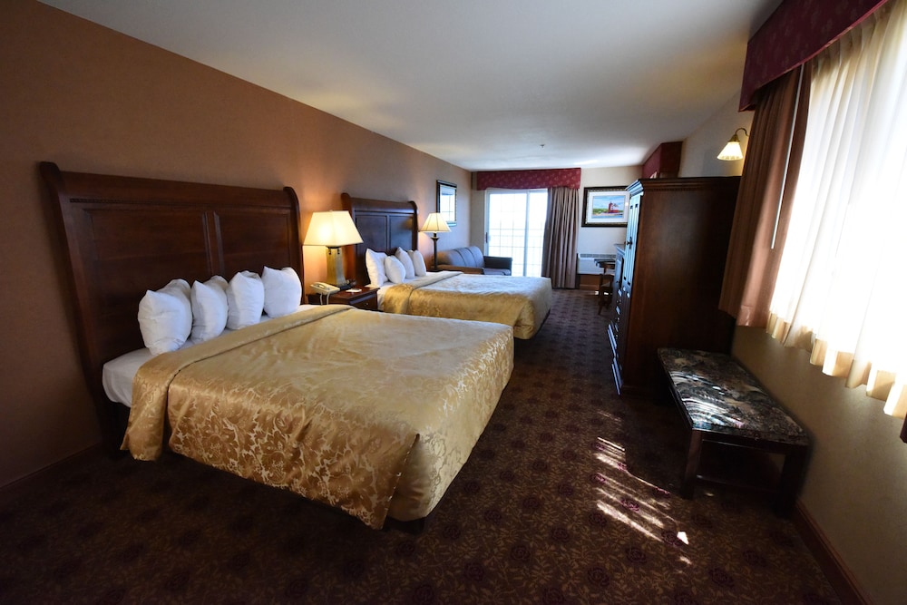 Hamilton Inn Select Beachfront 13/64