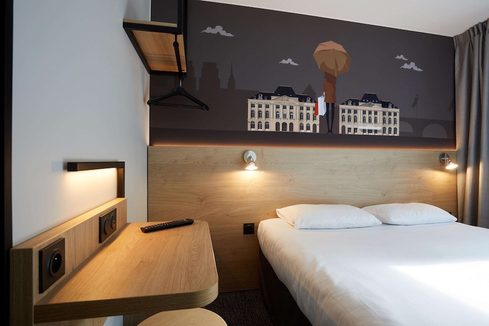 KYRIAD DIRECT Orleans - La Chapelle St Mesmin 24/57