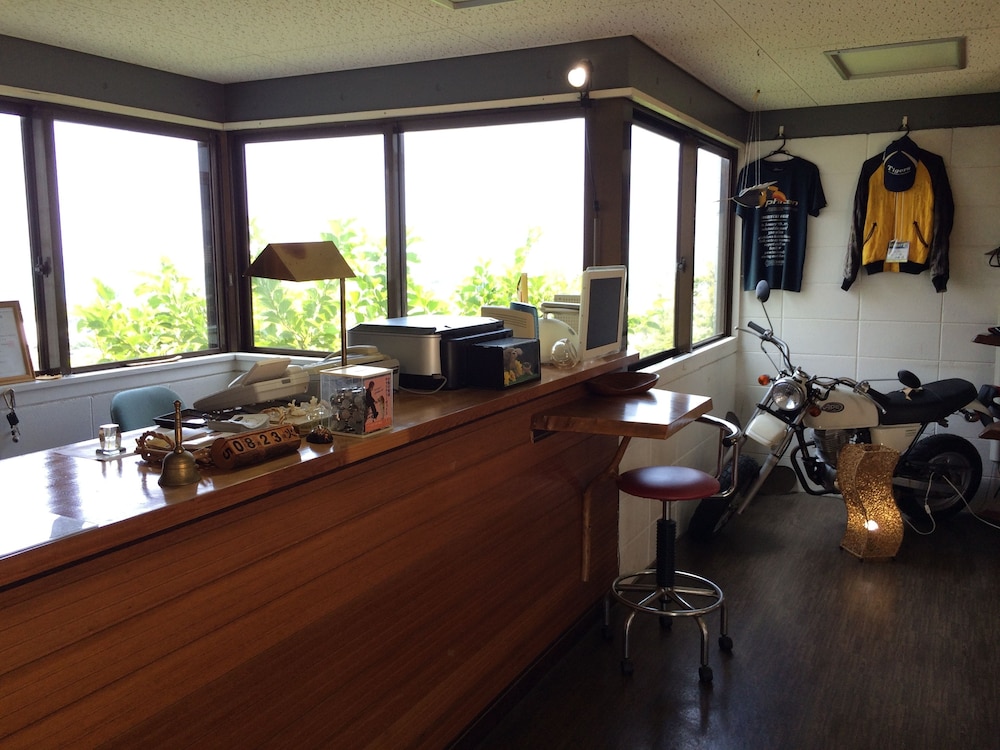 Surfside Bed & Breakfast 45/51