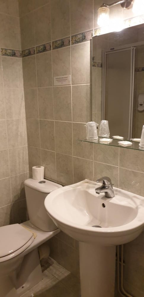 HOTEL LE BOURGOGNE 46/50