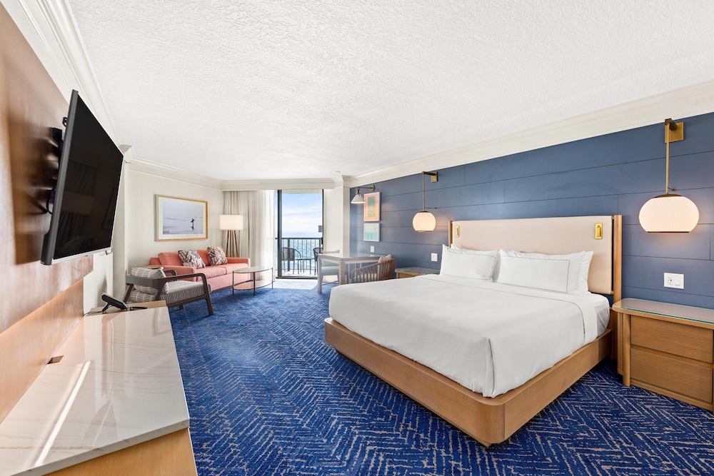 Junior Suite, King Bed, Beach Front