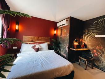 Designer, Suite