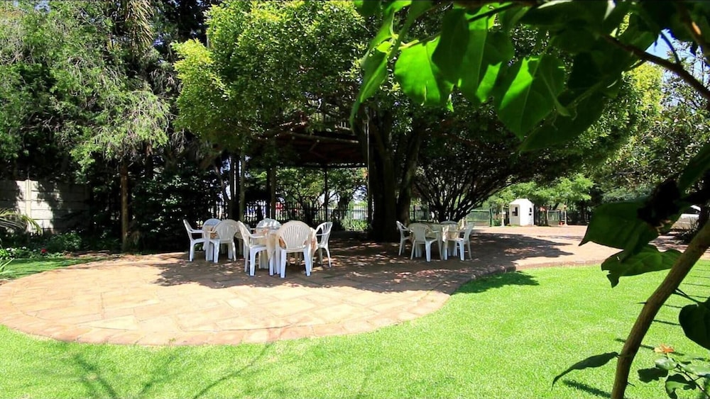 Dove's Nest Guest House 33/61