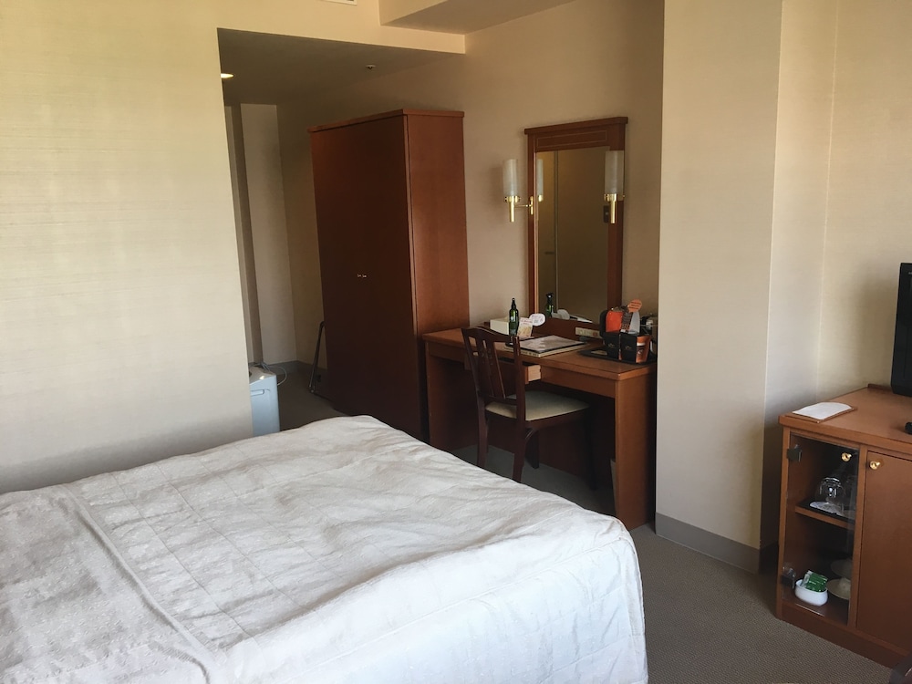 Crown Palais Kokura 16/56