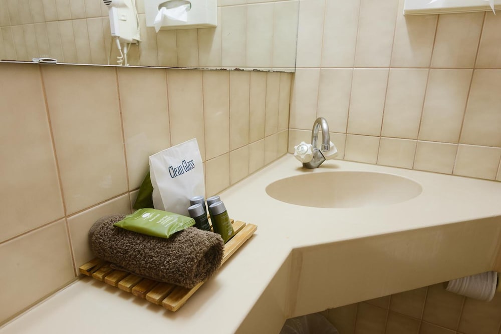 Hospitality Inn Port Hedland 46/50